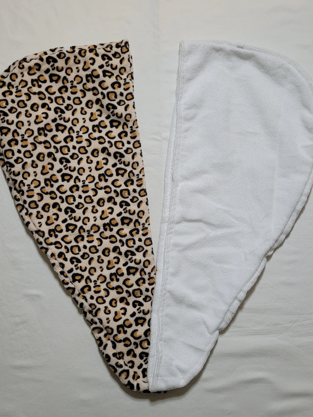 Leopard Print White Microfiber Hair Towel Wrap NWOT